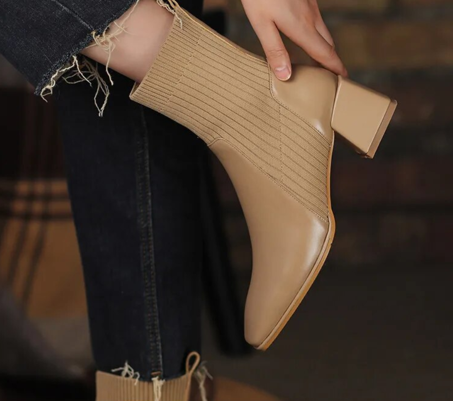 Botines Lola para mujer – botines cómodos con suela amortiguante y ajuste elástico para pie ancho