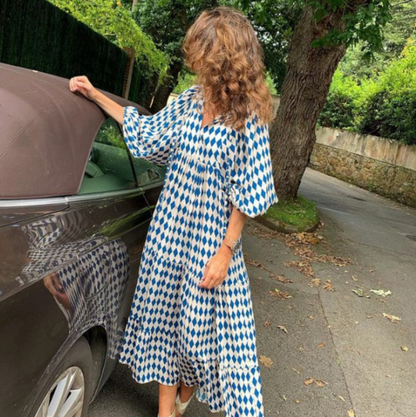 Vestido Maxi Bohemio con Escote en V y Falda de Volantes